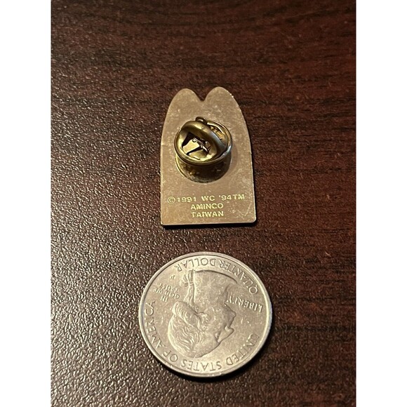 Vintage McDonald’s World‎ Cup USA 1994 Norway Soccer Employee Lapel Hat Pin - Picture 2 of 2